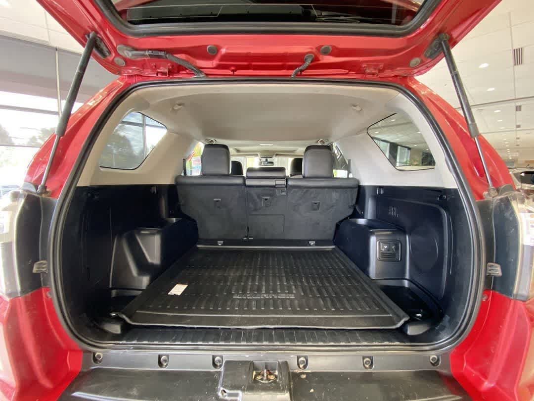 Used 2017 Toyota 4Runner Limited AWD/4WD image 25