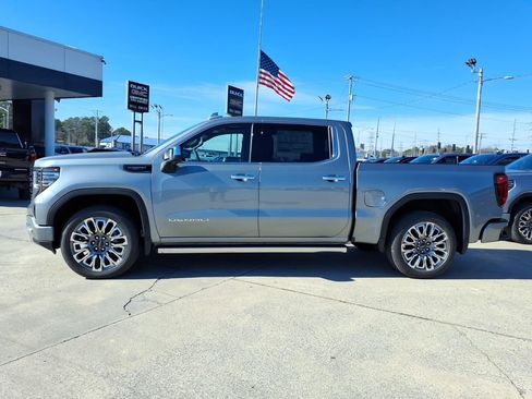 New 2026 GMC Sierra 1500 Denali Ultimate AWD/4WD image 4