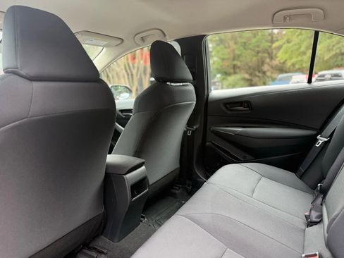 Used 2022 Toyota Corolla LE image 17