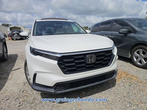 Used 2023 Honda CR-V EX image 4