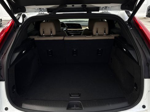 Certified 2024 Cadillac XT4 Luxury image 13