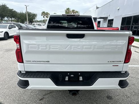 Used 2022 Chevrolet Silverado 1500 Custom AWD/4WD image 7
