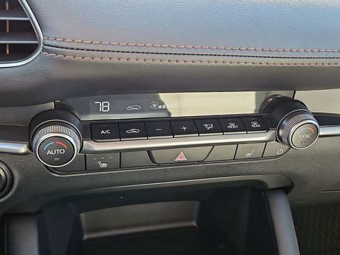 New 2026 MAZDA MAZDA3 2.5 S Sedan w/ Preferred Pkg image 19