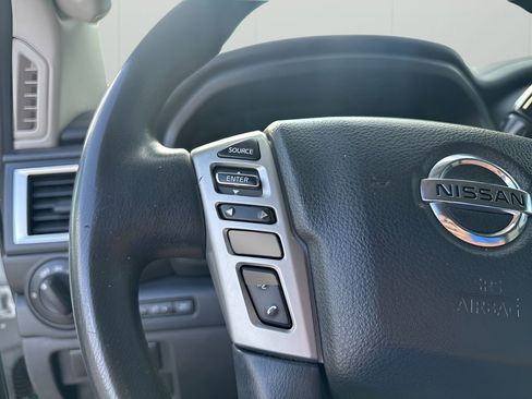 Used 2019 Nissan Titan S image 20