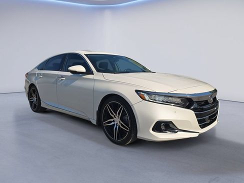 Used 2022 Honda Accord Touring image 8