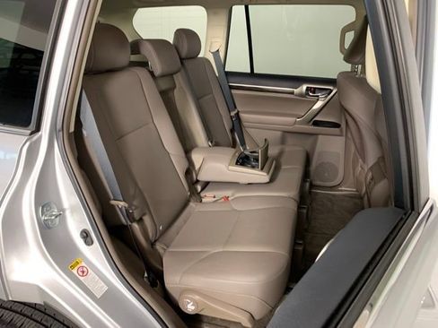 Used 2016 Lexus GX 460 w/ Navigation Package AWD/4WD image 26