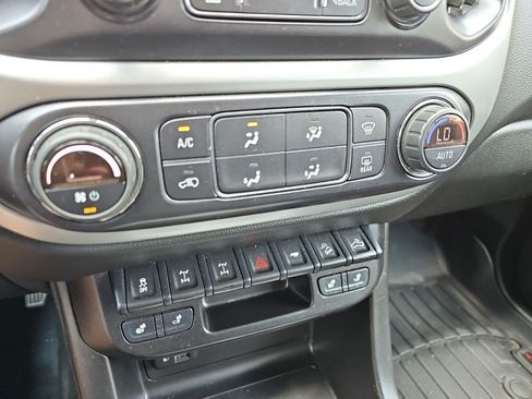 Used 2021 Chevrolet Colorado ZR2 AWD/4WD image 21