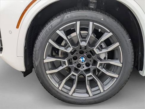 New 2026 BMW X5 xDrive40i w/ M Sport Package image 10