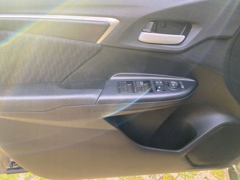 Used 2018 Honda Fit Sport image 13