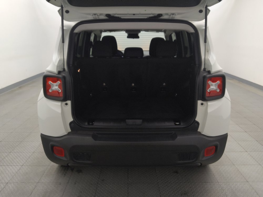 Used 2022 Jeep Renegade Latitude AWD/4WD image 29