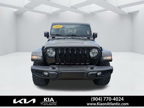 Used 2021 Jeep Gladiator Sport AWD/4WD image 8
