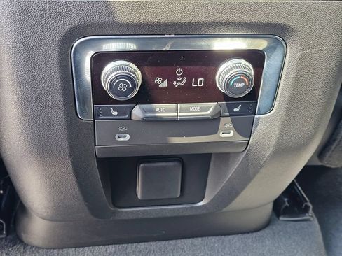 Used 2022 GMC Yukon Denali w/ Max Trailering Package AWD/4WD image 19