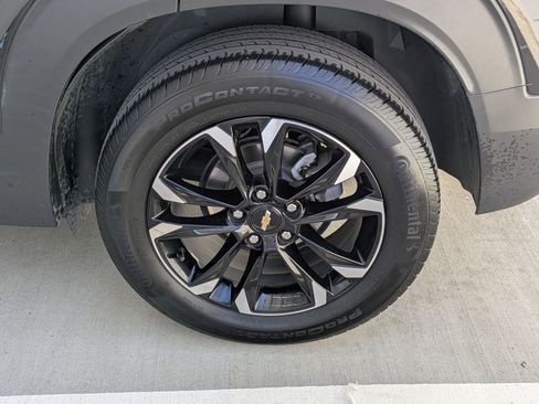 Used 2023 Chevrolet TrailBlazer LT FWD image 4