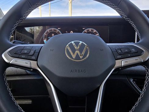 New 2026 Volkswagen Tiguan S image 10