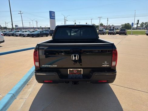 Used 2017 Honda Ridgeline Black Edition image 16