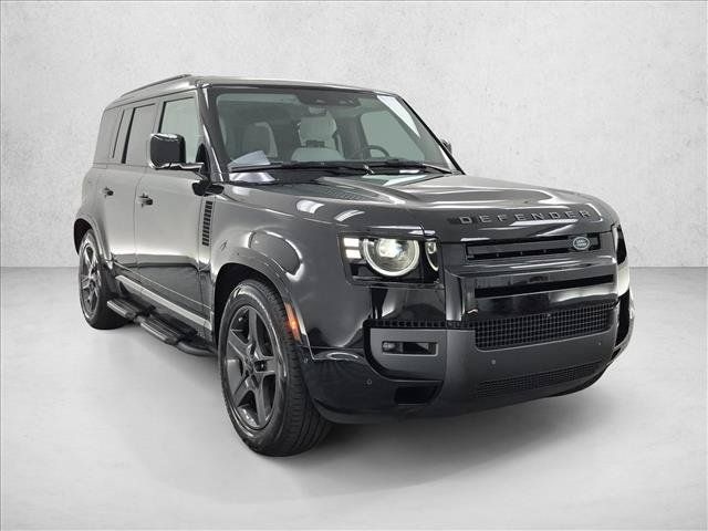 Certified 2026 Land Rover Defender 110 X-Dynamic SE AWD/4WD image 3