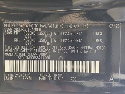 Used 2025 Toyota Sienna XLE image 27