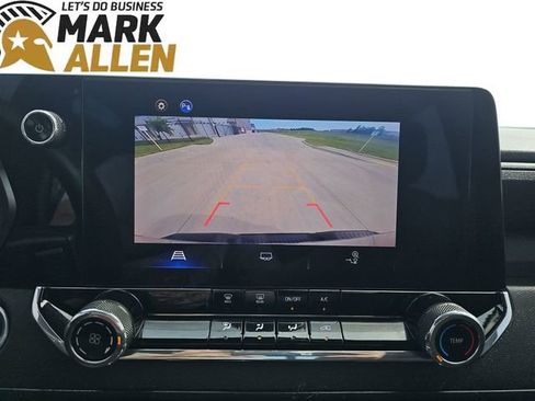 Used 2024 Chevrolet Colorado Trail Boss w/ Advanced Trailering Package AWD/4WD image 15