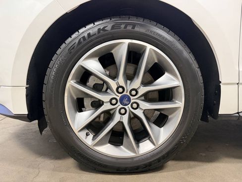 Used 2022 Ford Edge ST AWD/4WD image 4