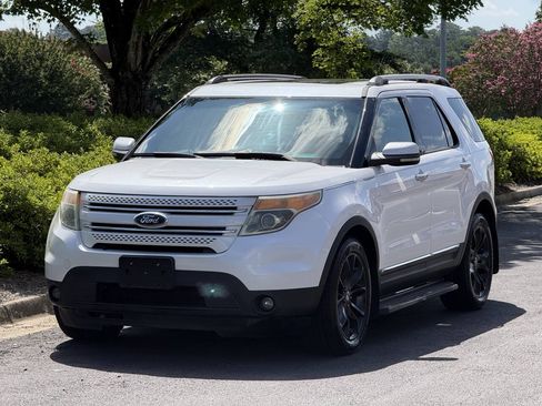 Used 2011 Ford Explorer Limited w/ 301A Rapid Spec Order Code AWD/4WD image 2