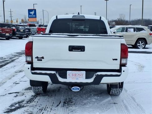 Used 2023 Toyota Tacoma 4x4 Double Cab image 5