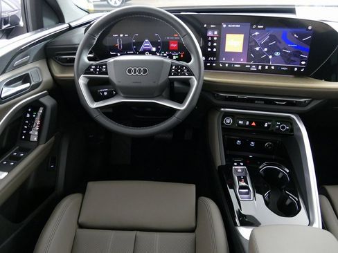 New 2025 Audi Q5 Prestige image 27