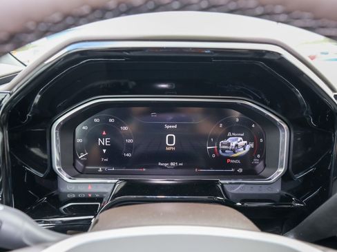 New 2026 GMC Sierra 3500 SLT image 21