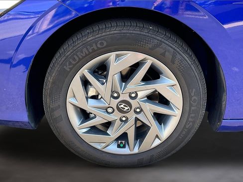 Certified 2024 Hyundai Elantra SEL FWD image 34