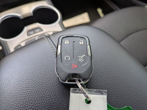 Used 2019 GMC Terrain Denali w/ Advanced Safety Package FWD image 31