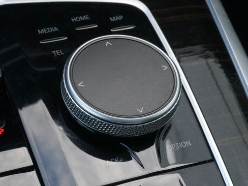 Used 2024 BMW X7 xDrive40i image 28