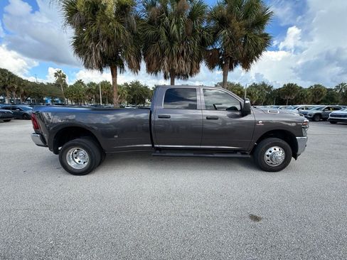 Used 2025 RAM 3500 Tradesman AWD/4WD image 5