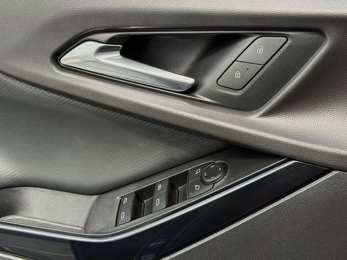 Used 2025 Chevrolet Equinox LT image 19