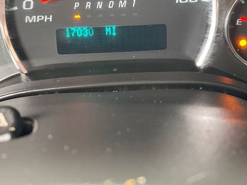 Used 2018 Chevrolet Express 4500 Extended w/ Driver Convenience Package image 15