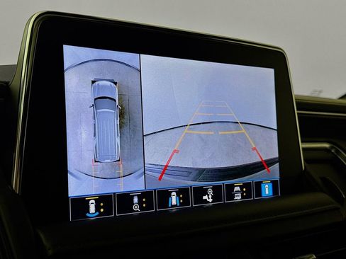 Used 2021 Chevrolet Suburban High Country AWD/4WD image 18