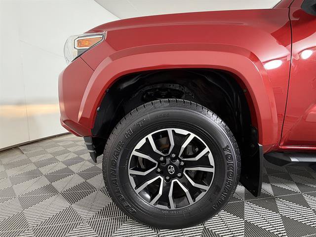 Certified 2022 Toyota Tacoma TRD Sport w/ Technology Package AWD/4WD image 21