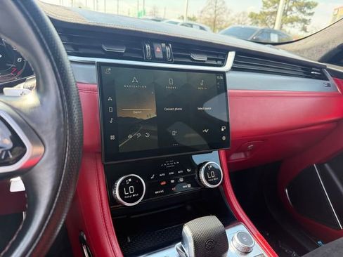 Used 2022 Jaguar F-PACE SVR AWD/4WD image 29