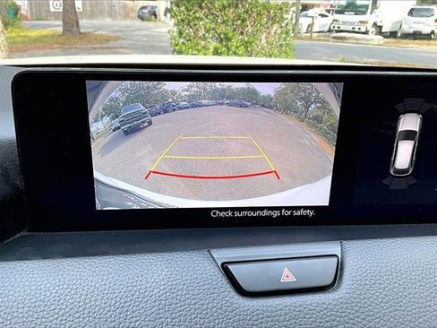 Used 2025 MAZDA CX-70 3.3 Turbo w/ Preferred Package image 13