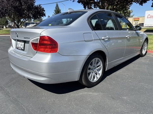 Used 2006 BMW 325i Sedan RWD image 13