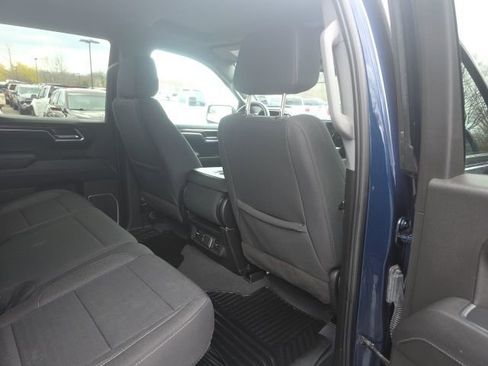 Used 2023 Chevrolet Silverado 1500 LT AWD/4WD image 13