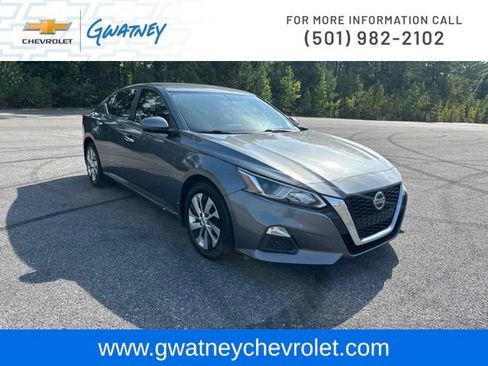 Used 2020 Nissan Altima 2.5 S FWD image 3