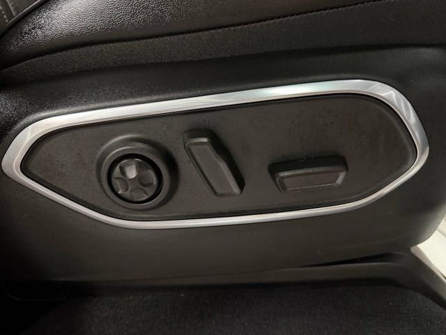 Used 2024 Jeep Wagoneer 4WD image 34