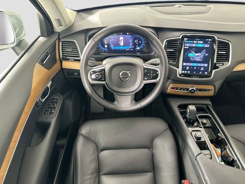 Certified 2024 Volvo XC90 B5 Plus image 24