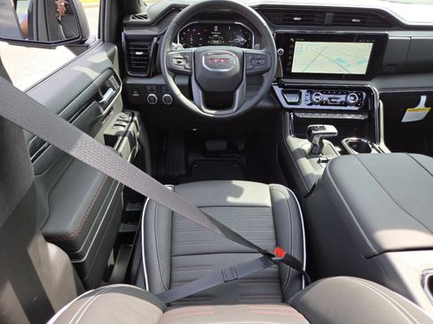 New 2026 GMC Sierra 1500 AT4X w/ LPO, Black Badging Package AWD/4WD image 33