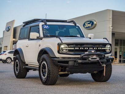 Certified 2021 Ford Bronco Outer Banks w/ Sasquatch Package