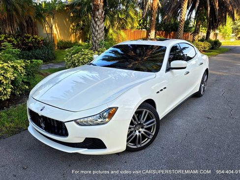 Used 2016 Maserati Ghibli RWD image 11