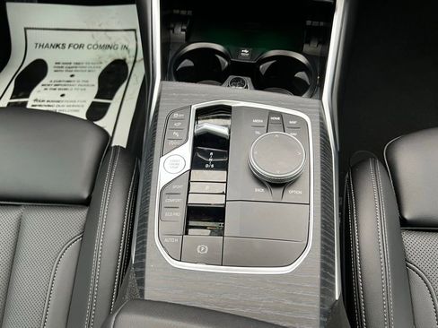Certified 2025 BMW 330i Sedan image 12