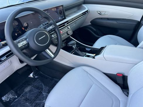 New 2026 Hyundai Tucson SE image 11