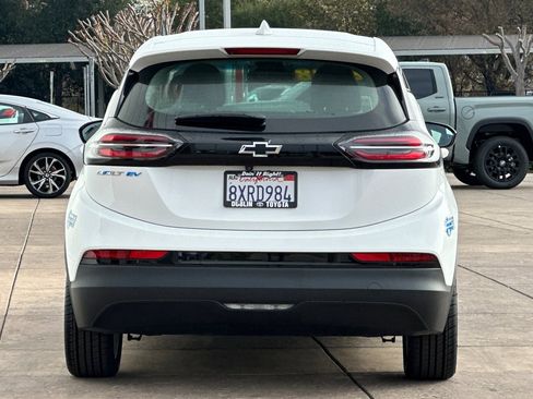 Used 2022 Chevrolet Bolt LT image 5