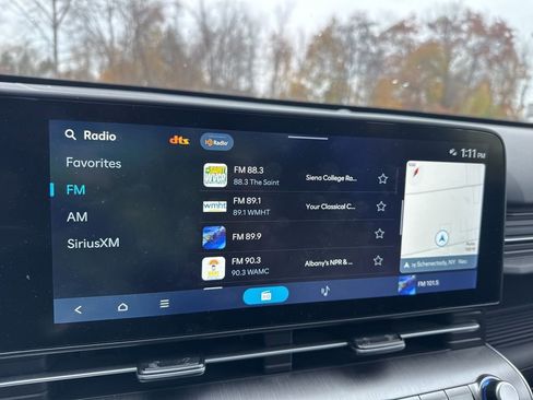 Used 2024 Hyundai Kona Limited image 17