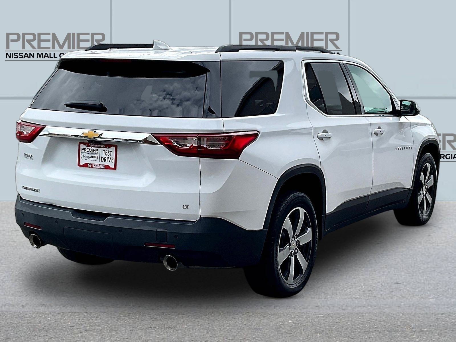 Used 2020 Chevrolet Traverse LT w/ LT Premium Package FWD image 7